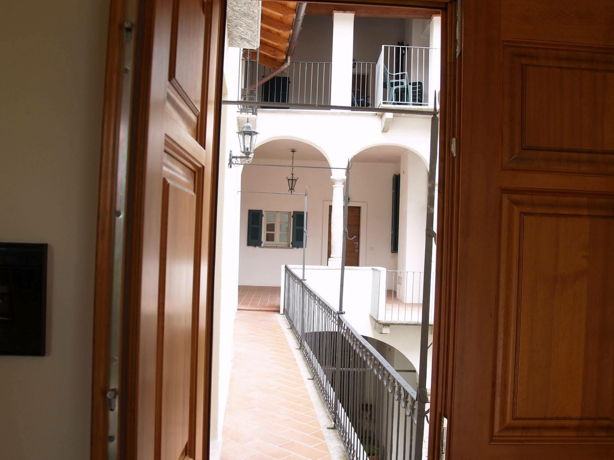 Casa Botta - Luino Lago Maggiore Экстерьер фото